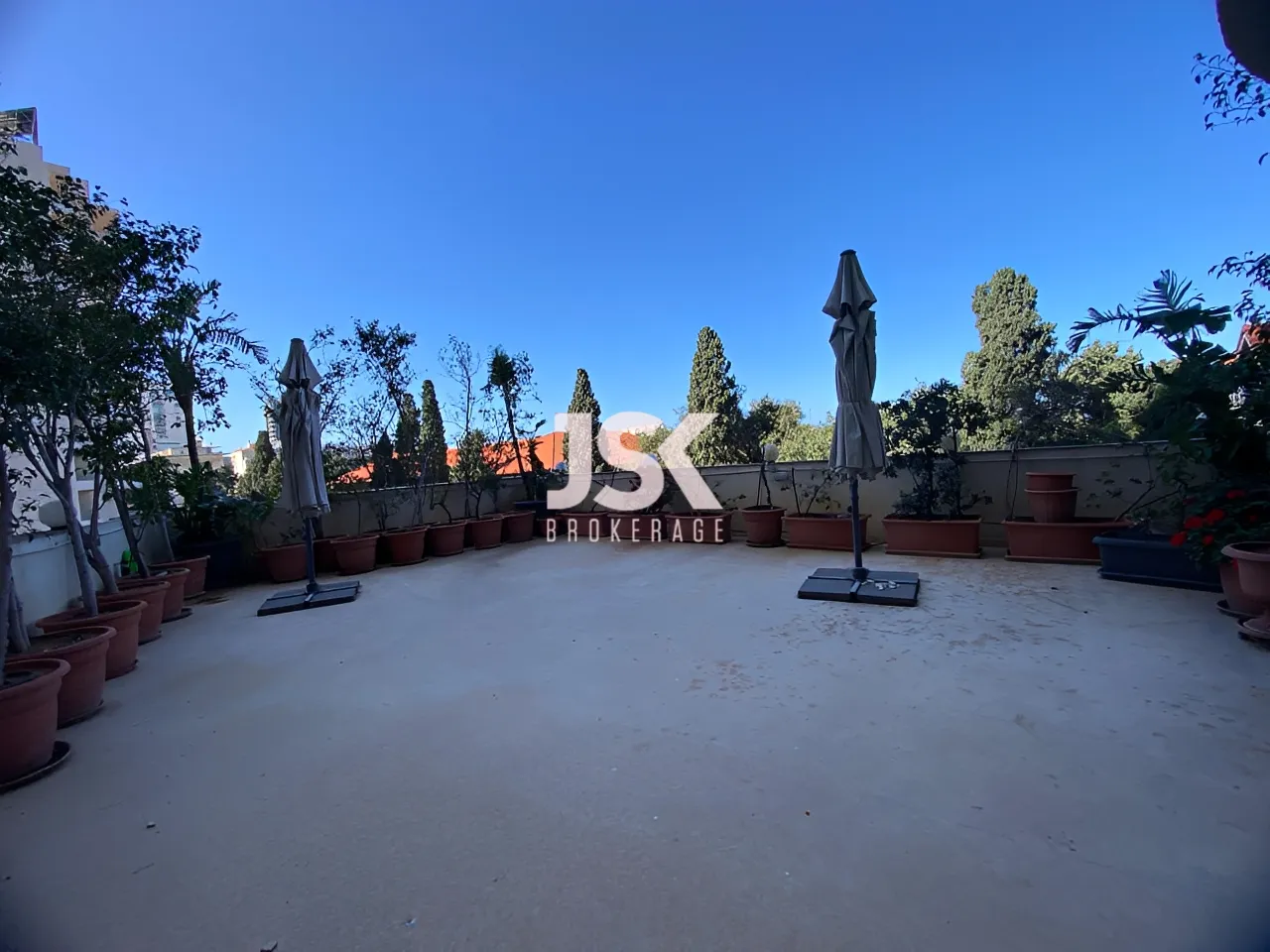 Apartment for Sale in Ras