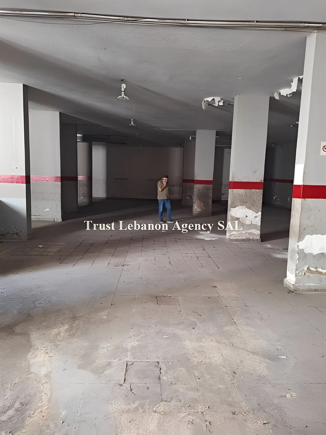 Warehouse for sale in Metn, Nahr El Mott