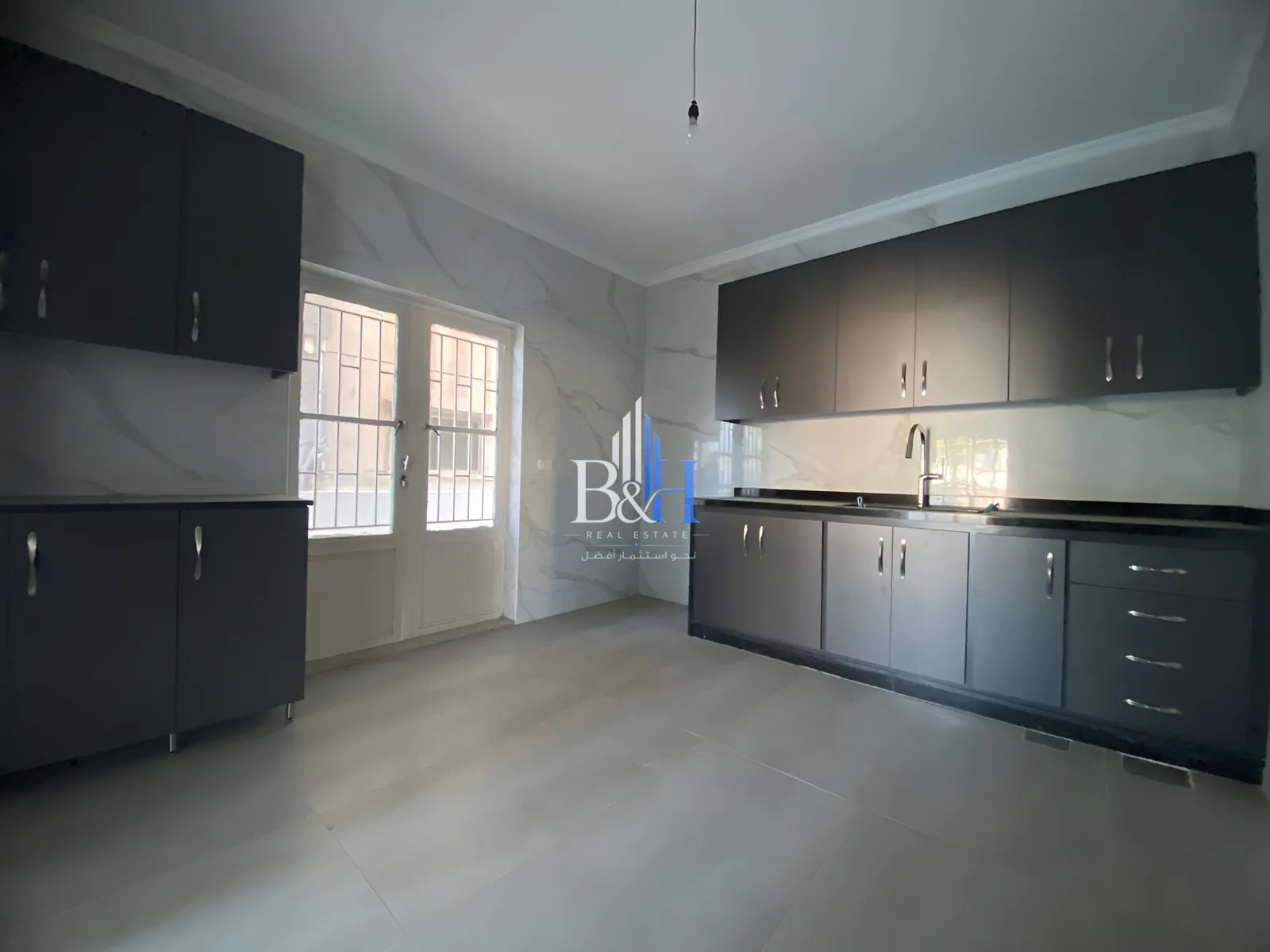 Apartment for sale in Dawhet aramoun, lebanon
