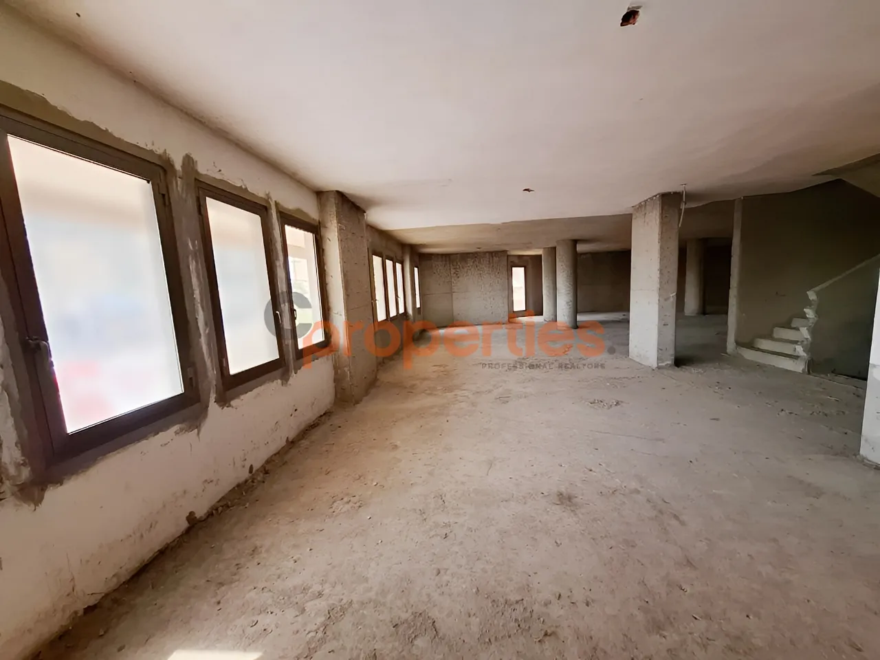 Showroom for rent in Kaslik, Lebanon