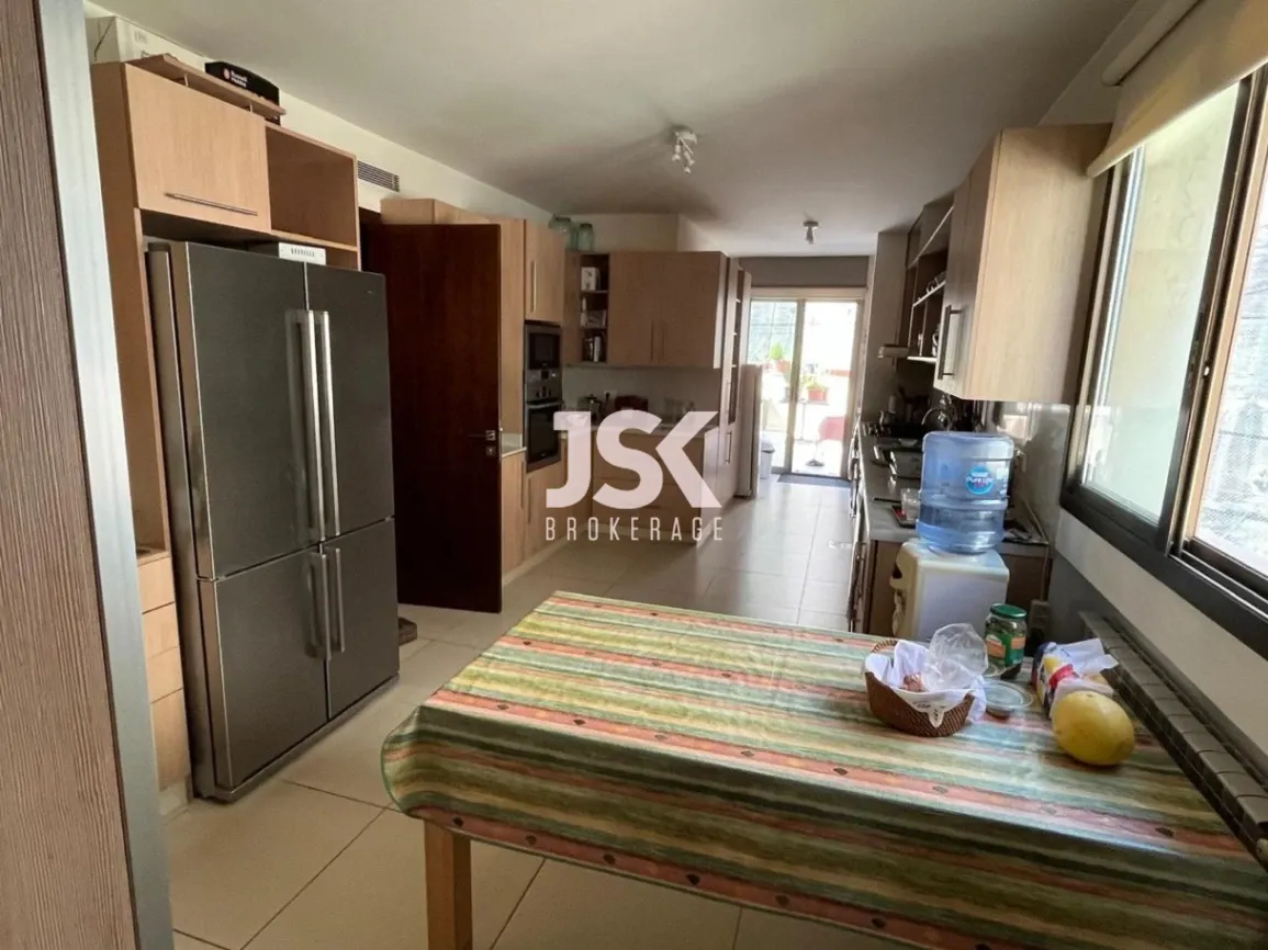 Apartment for sale in Mar Takla, Hazmieh, Lebanon