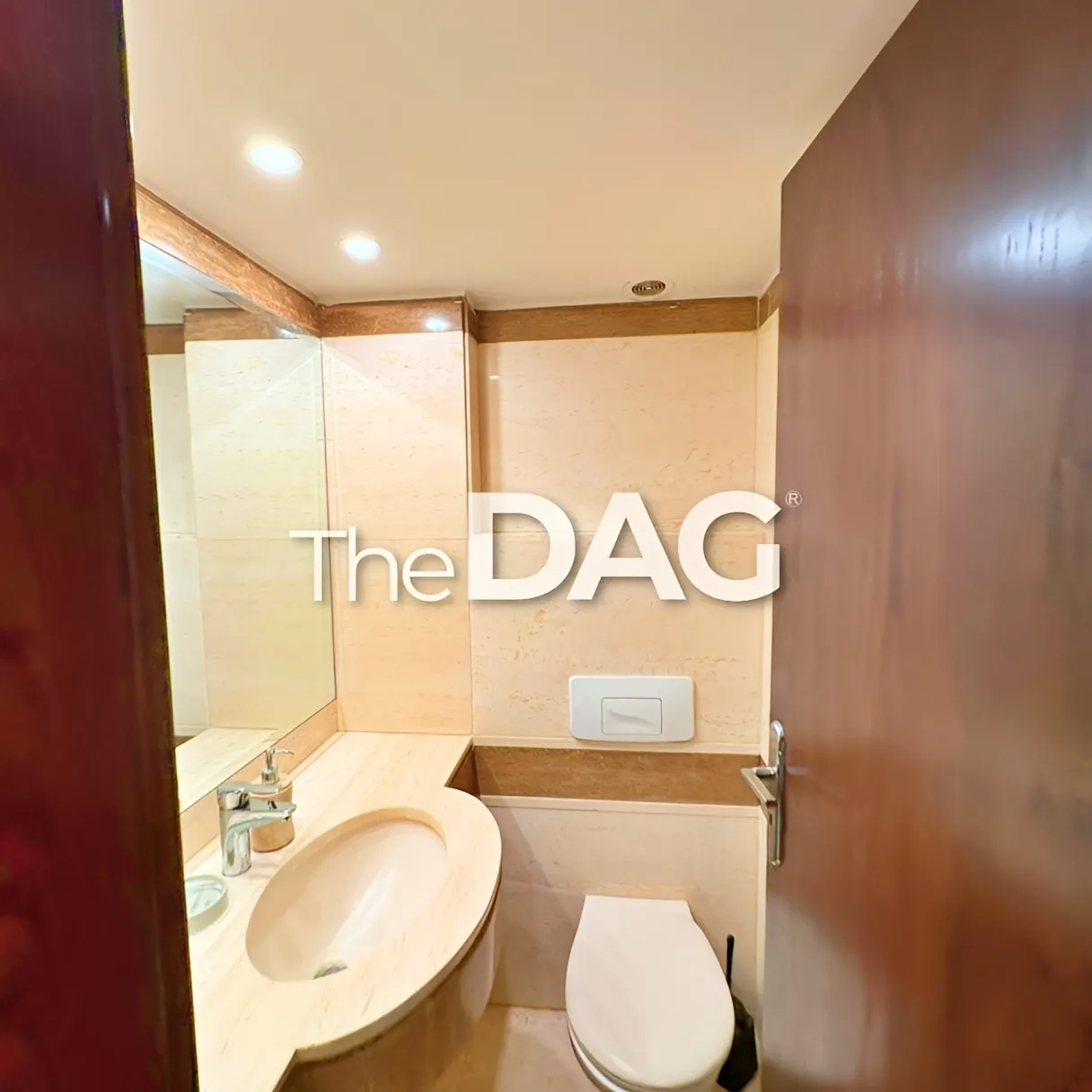 Apartment for rent in Caree d'or, Achrafieh