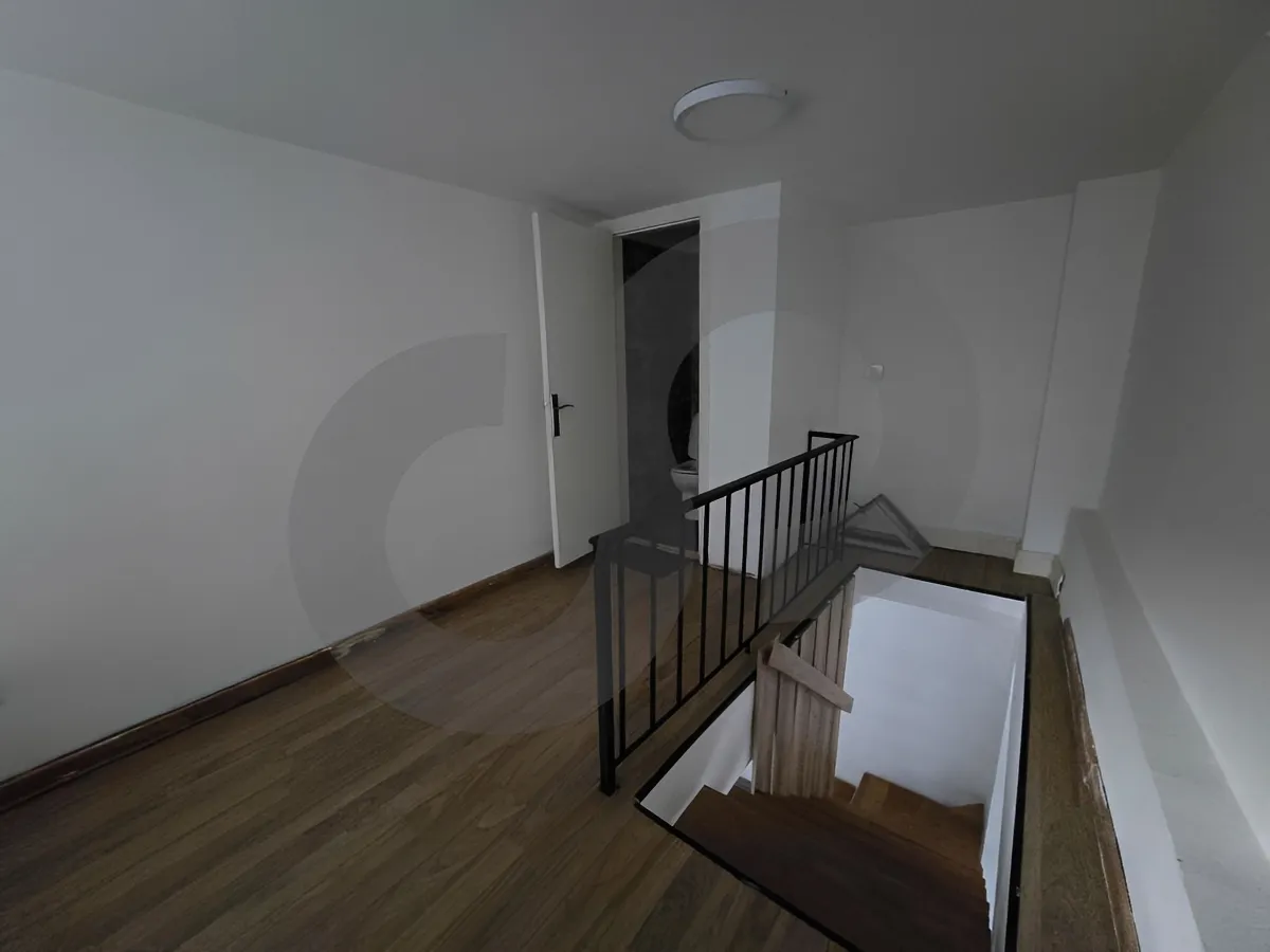 Shop for rent in Hazmieh