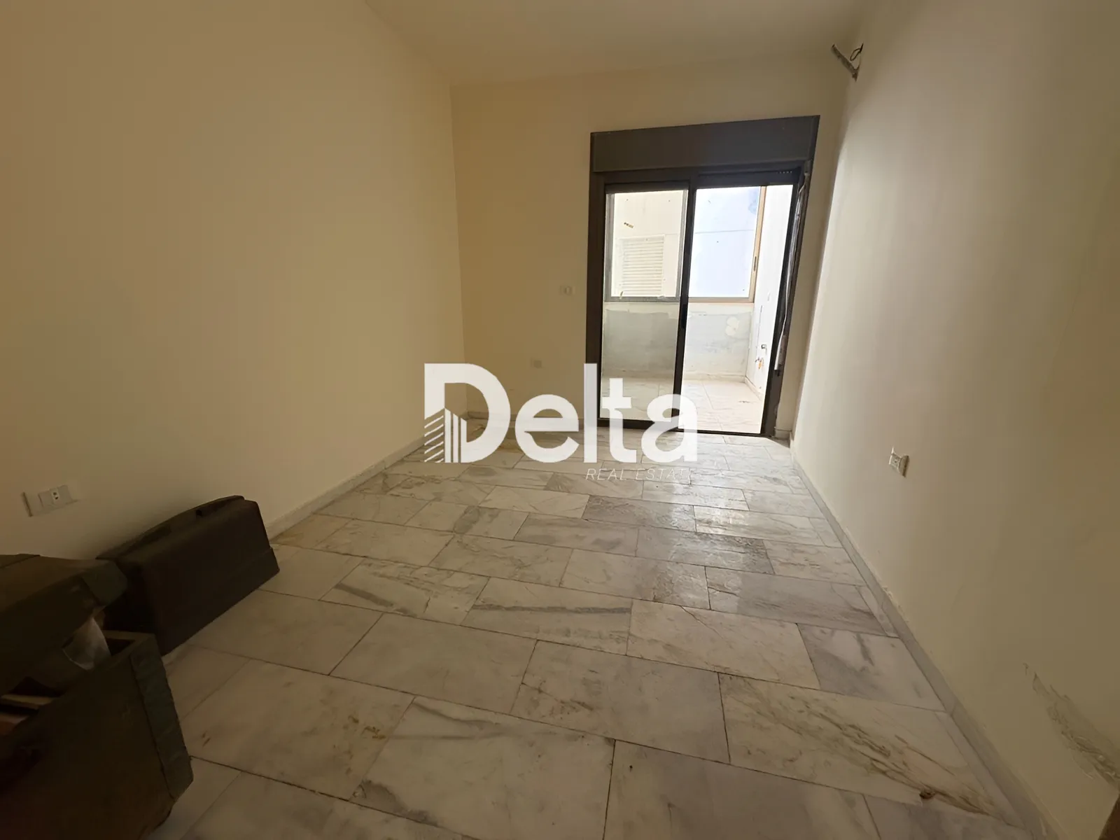 Apartment for rent in Ras Al Naba'a