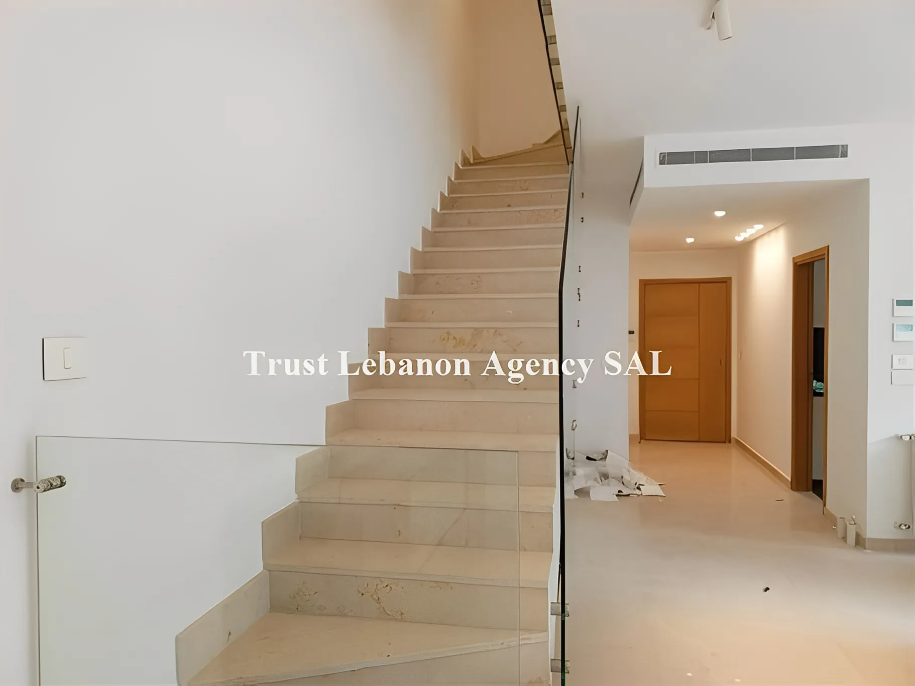 Triplex for Rent in yarzeh Baabda Lebanon