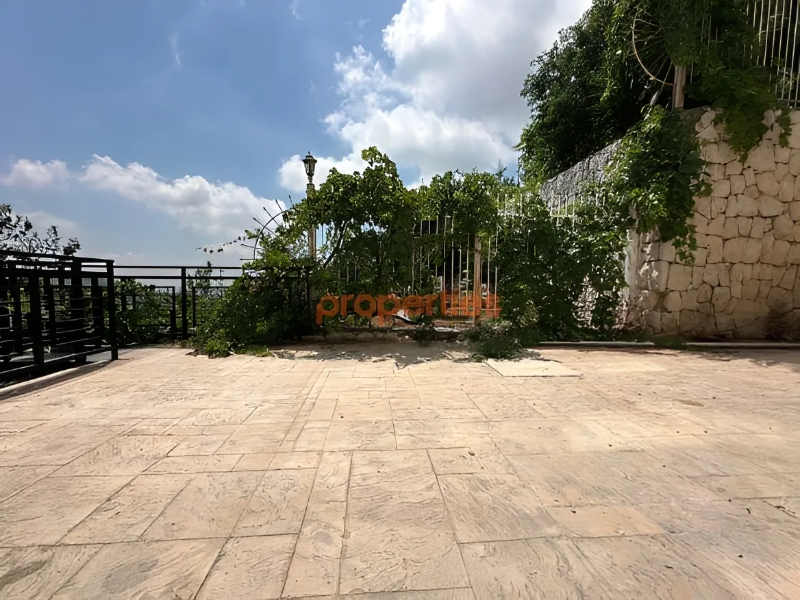 Apartment for Sale in Rabieh