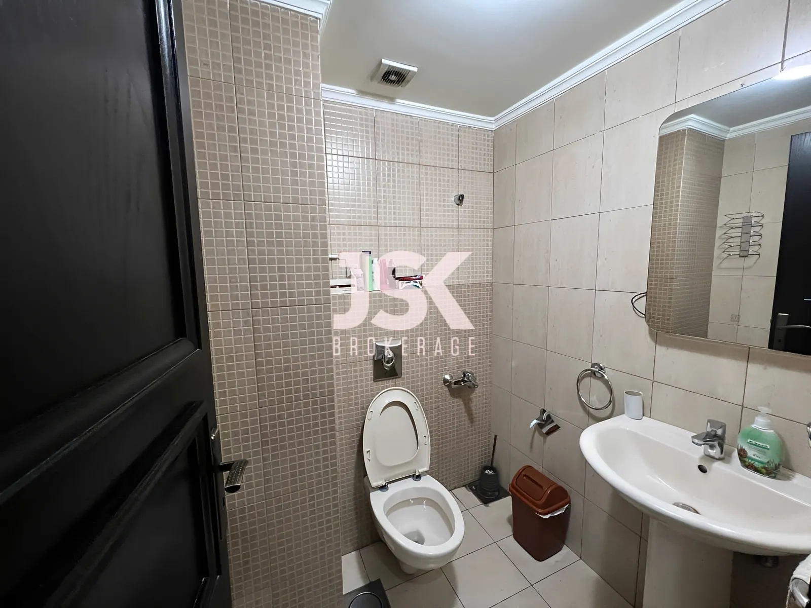 Apartment for Sale in Forn El Chebbak