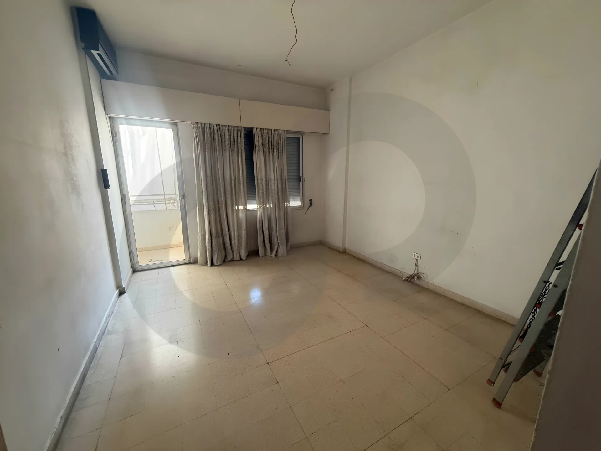 Building for Sale in Ras Al Naba'a