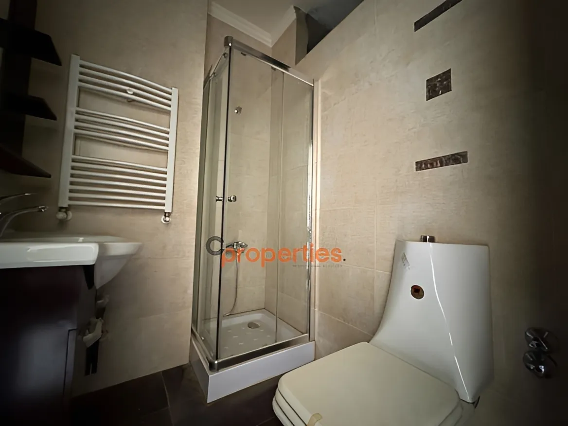 Chalet for Sale in Faitroun