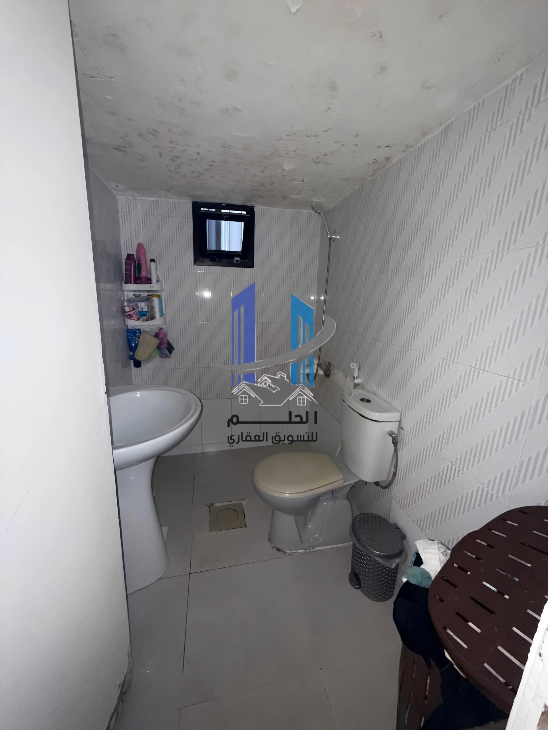 شقة for sale in عرمون، لبنان