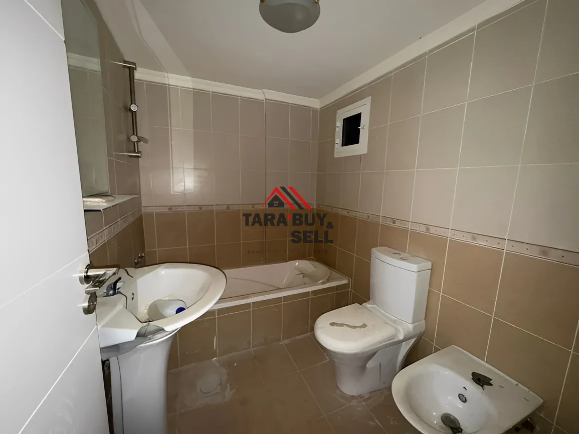 Apartment for Sale in Aamchit, Lebanon - 3 bed, 2 bath