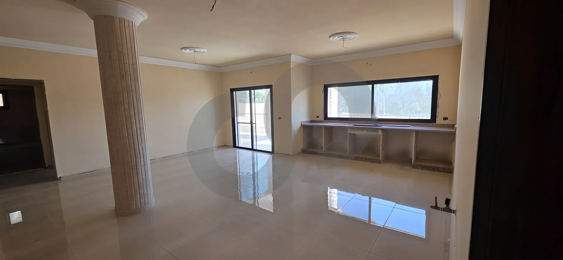 Building for Sale in Koura