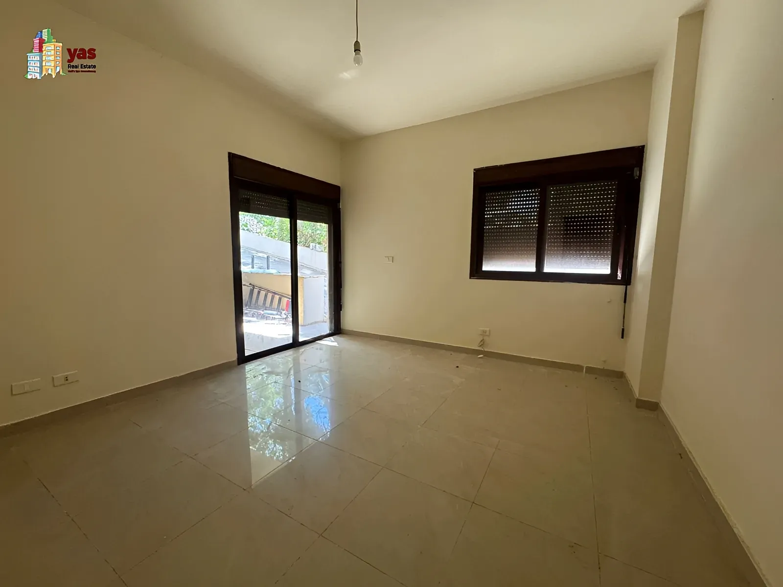 Apartment for Sale in Zouk Mosbeh - 3 bed, 4 bath