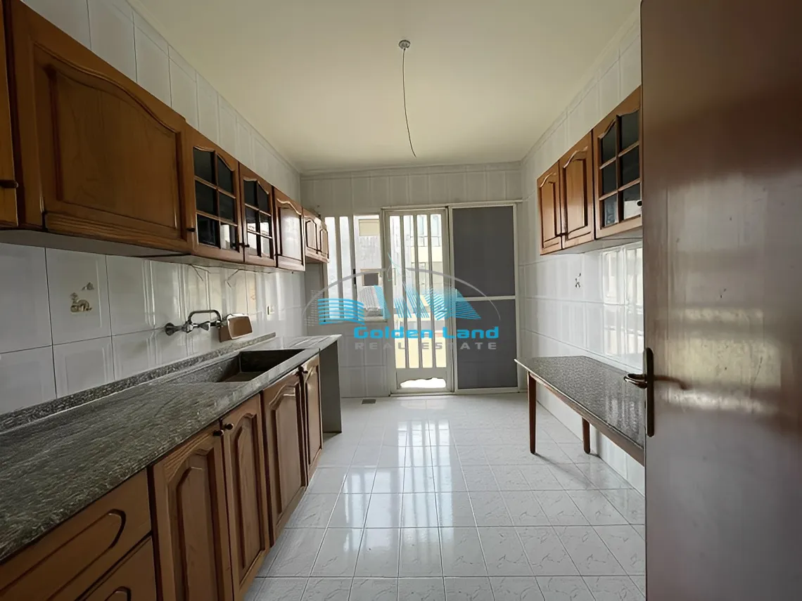 Apartment for Sale in Mazraat Yachoua, Lebanon