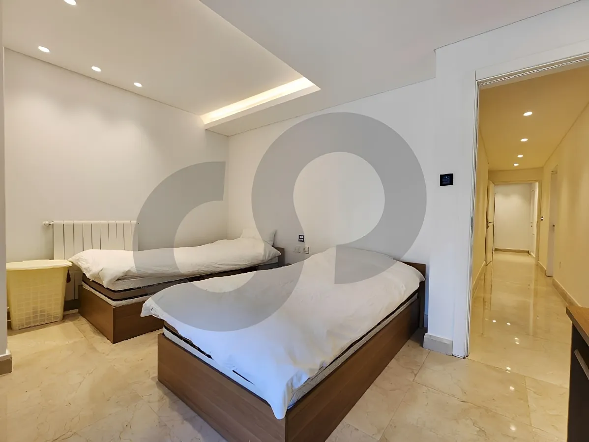 Apartment for Sale in Ramlet El Baida, Bayrut, Lebanon