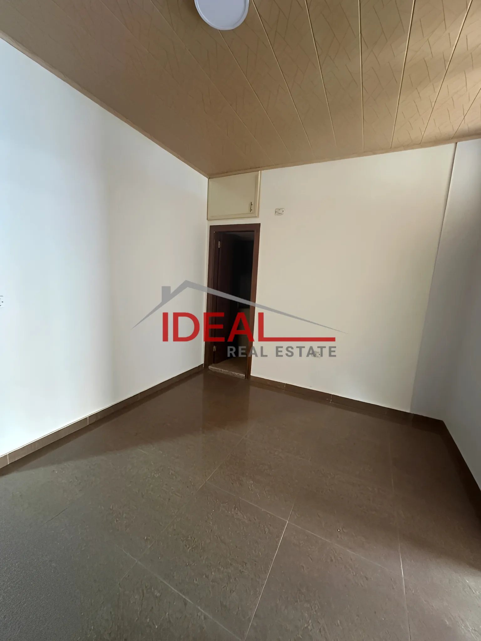 Office for Rent in Samqaniyeh, Lebanon