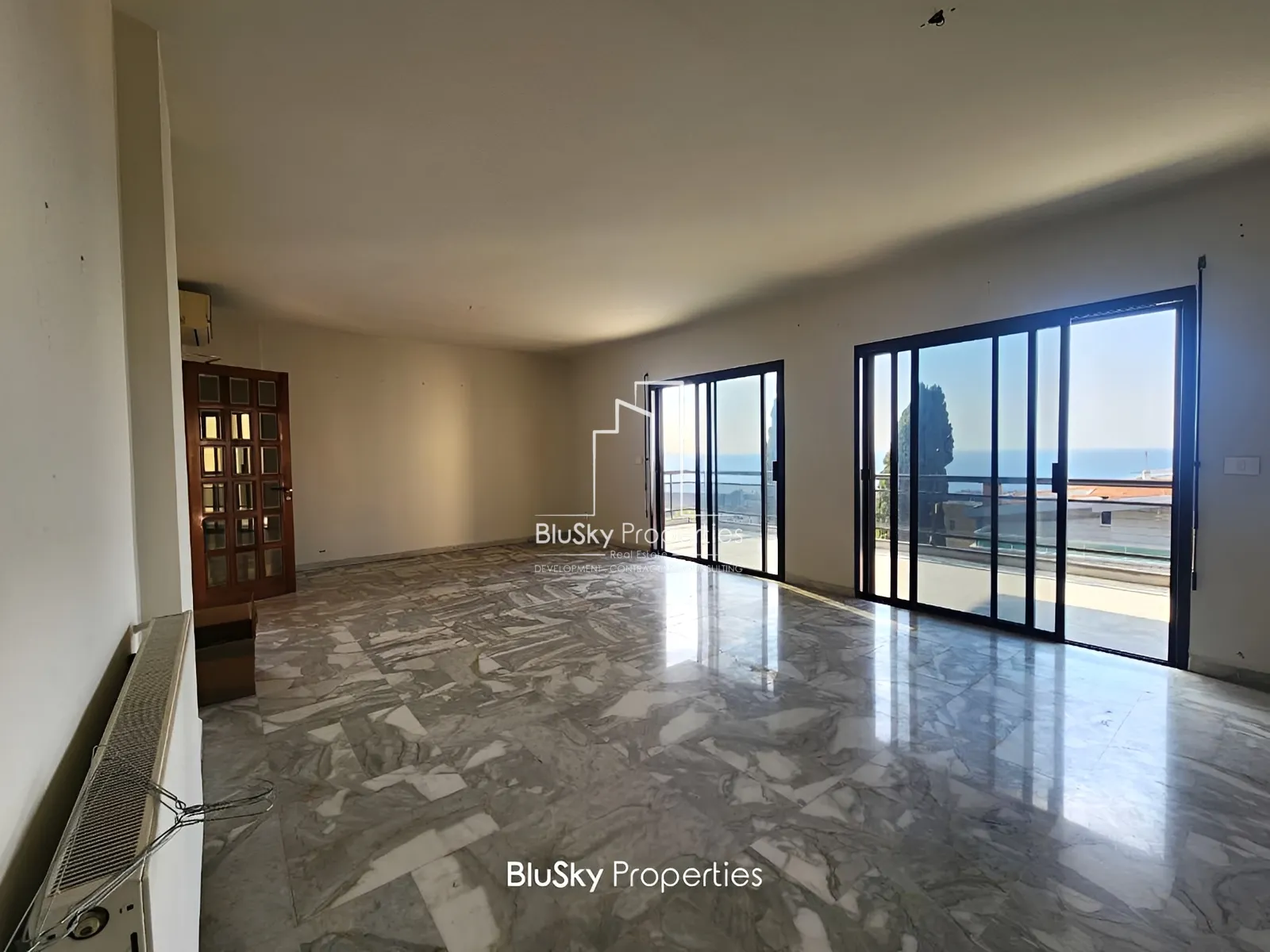 Apartment for Sale in Naccach - 3 bed, 4 bath