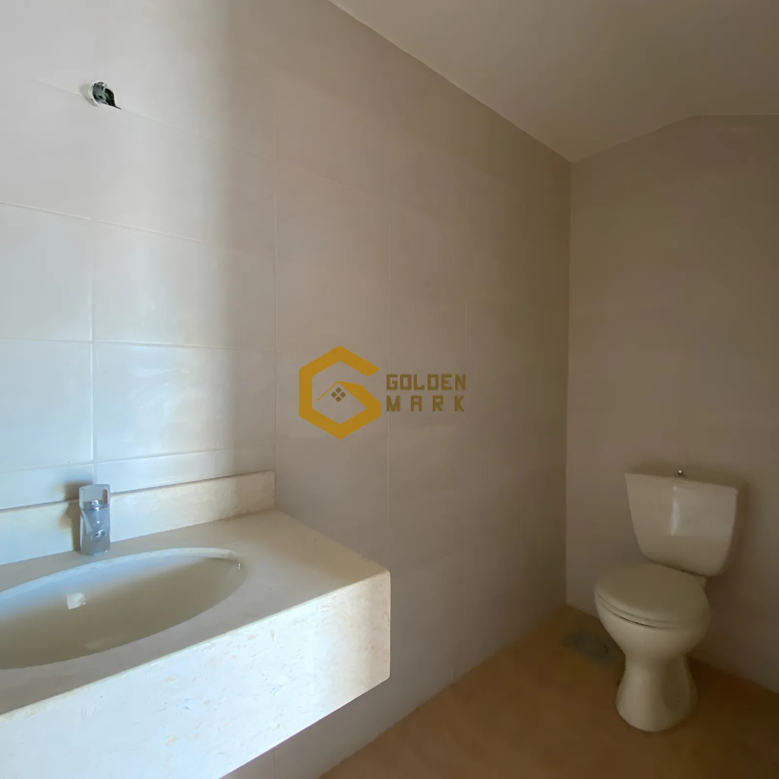 Duplex for Sale in Blat