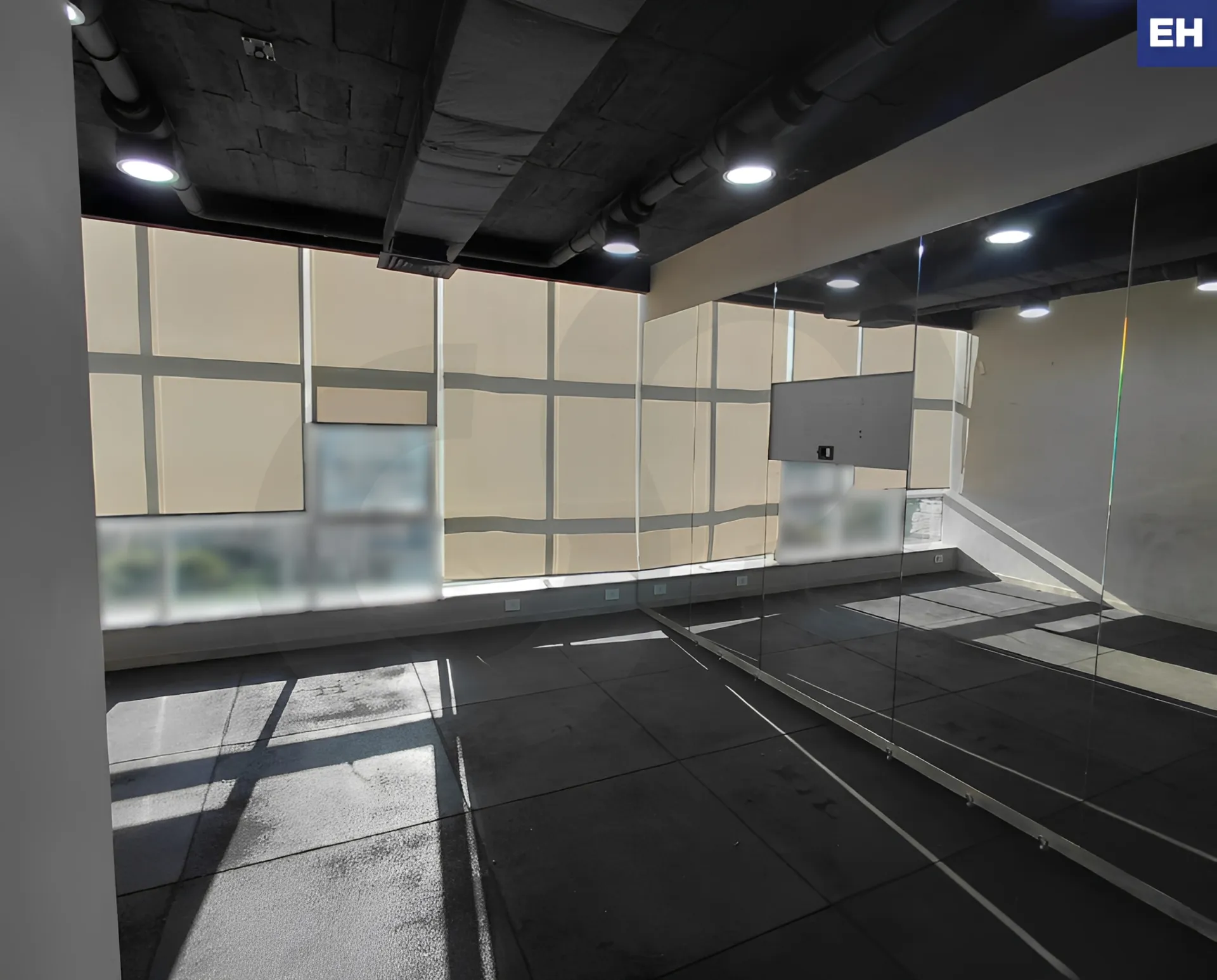 Office for rent in Jdeideh