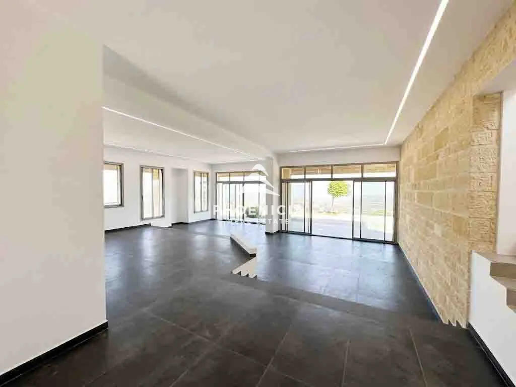 Villa for sale in Bejjeh, Lebanon