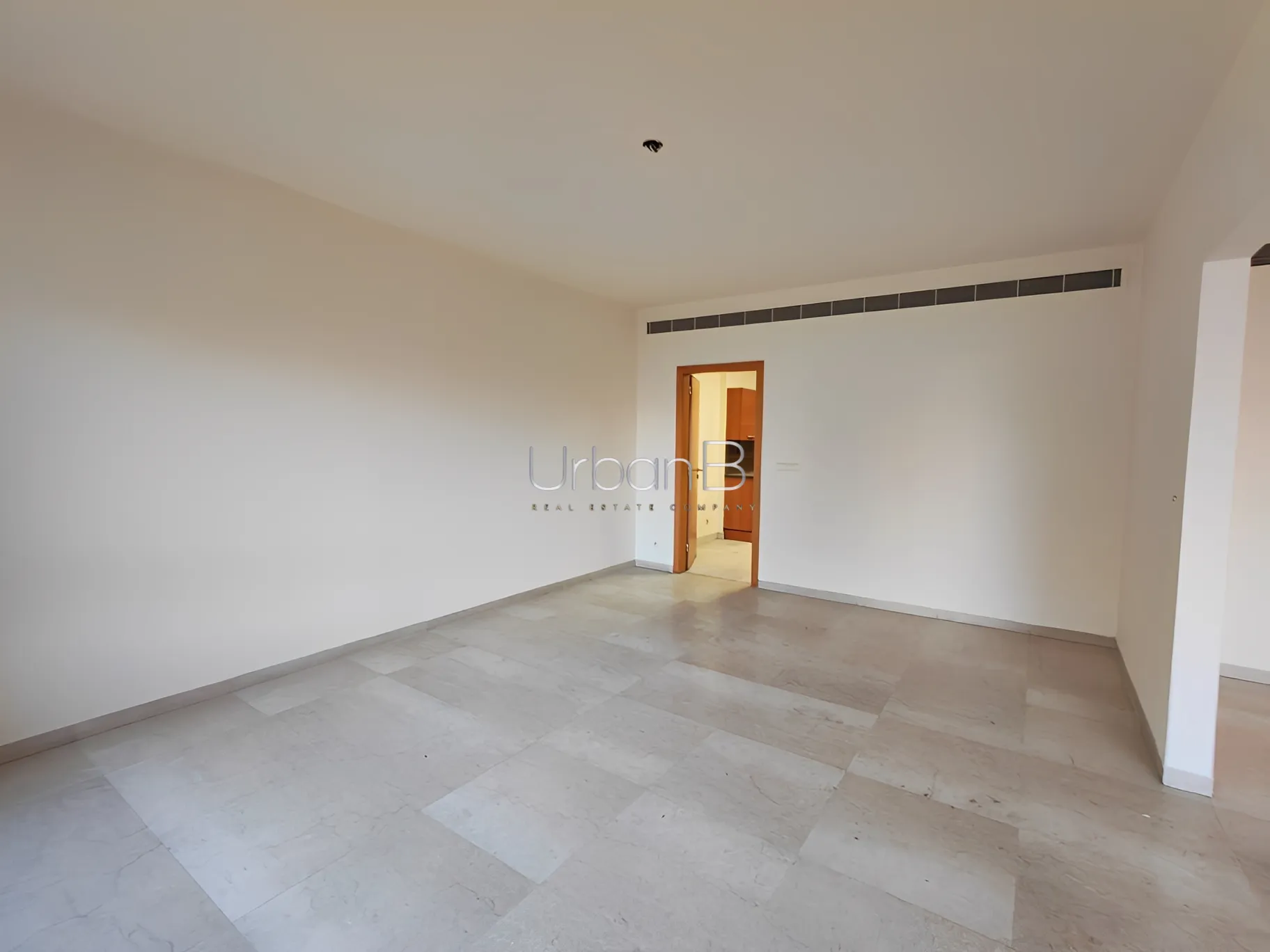 Apartment for Rent in Caree d'or, Achrafieh