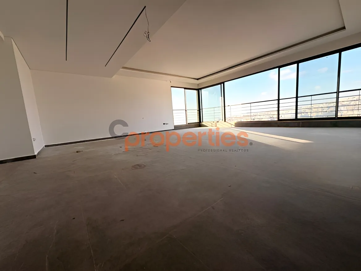 Apartment for Rent in Louaizeh