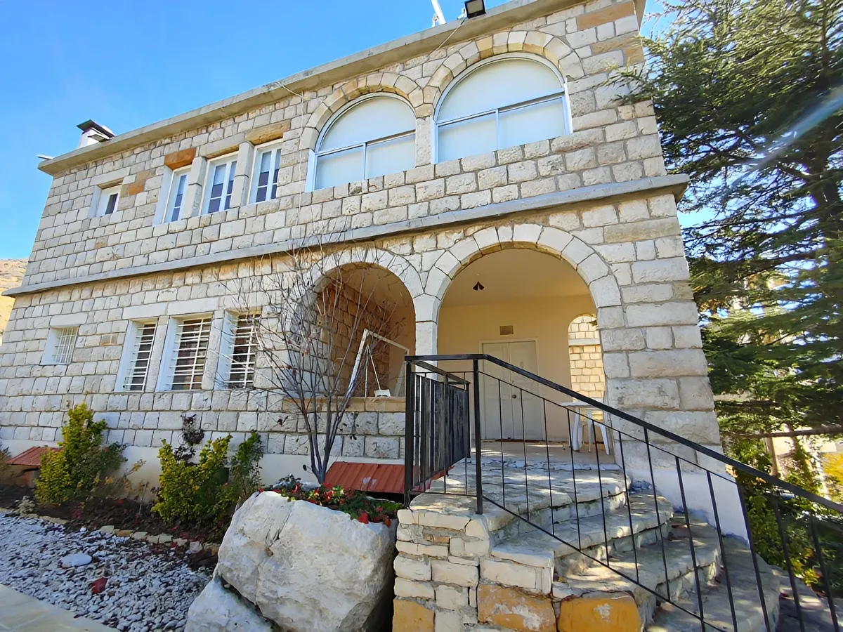 Apartment for Sale in Hrajel, Lebanon - 6 bed, 8 bath