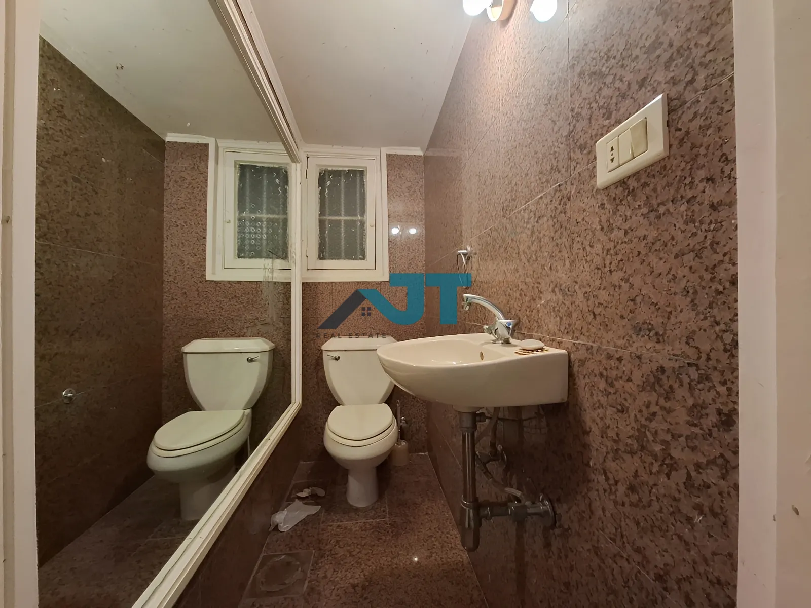 Office for rent in Badaro