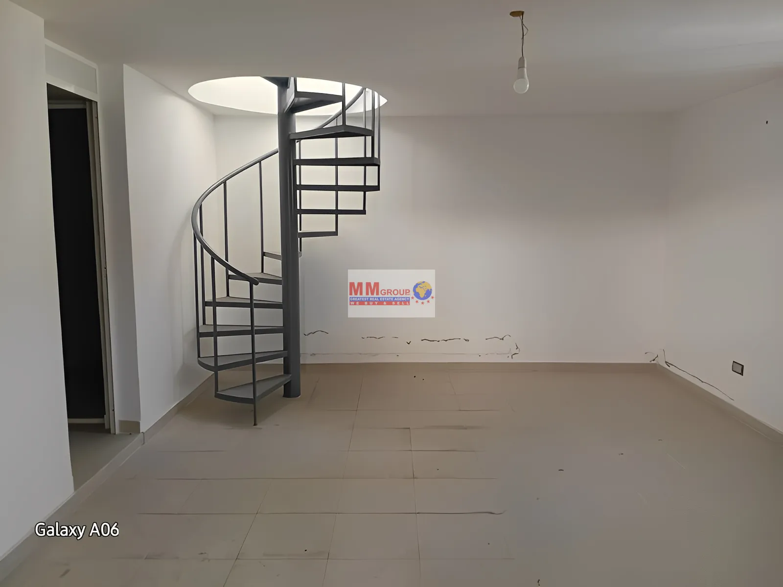 Warehouse for sale in Roumieh