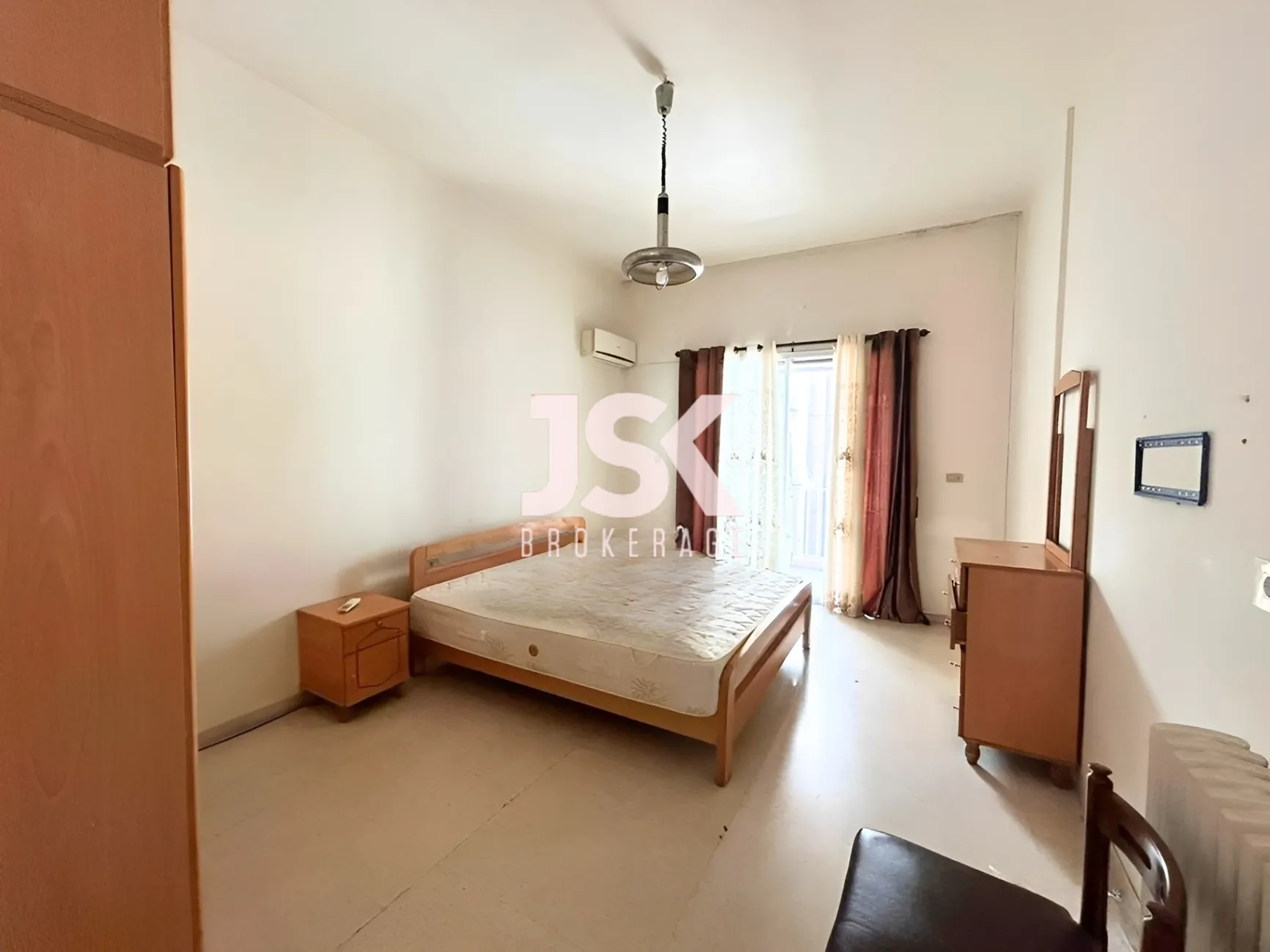 Apartment for sale in Sakiet El Janzeer, Bayrut, Lebanon
