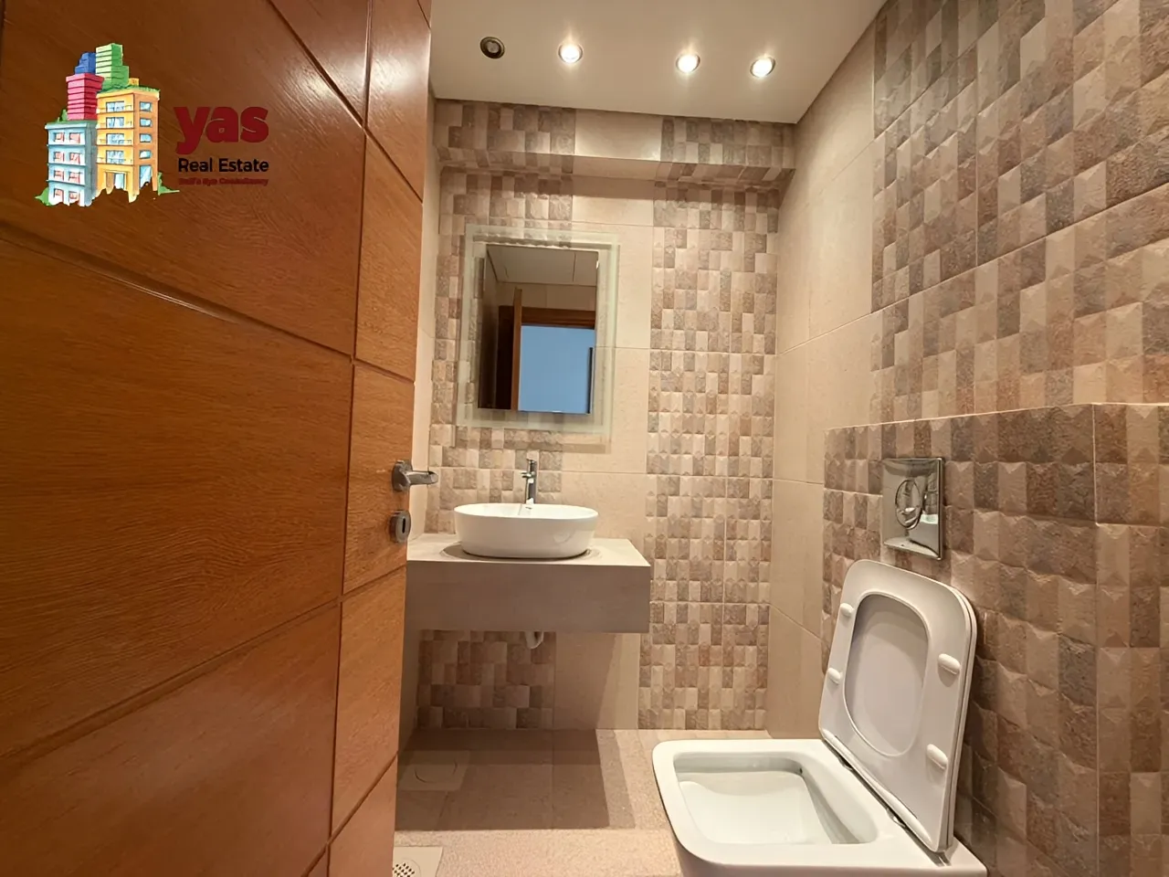 Apartment for Sale in Ballouneh