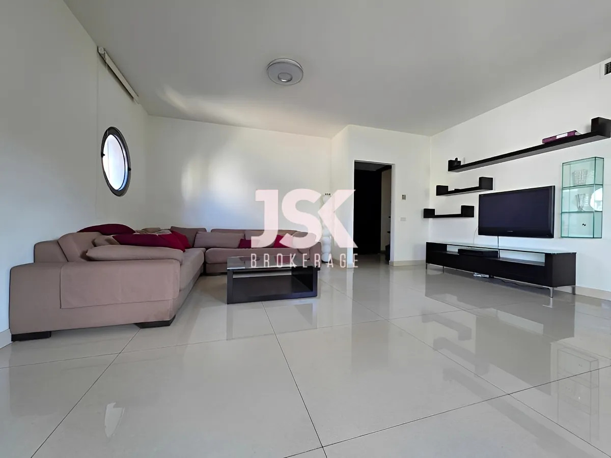 Apartment for Rent in Achrafieh, Beirut, Lebanon - 2 bed, 3 bath