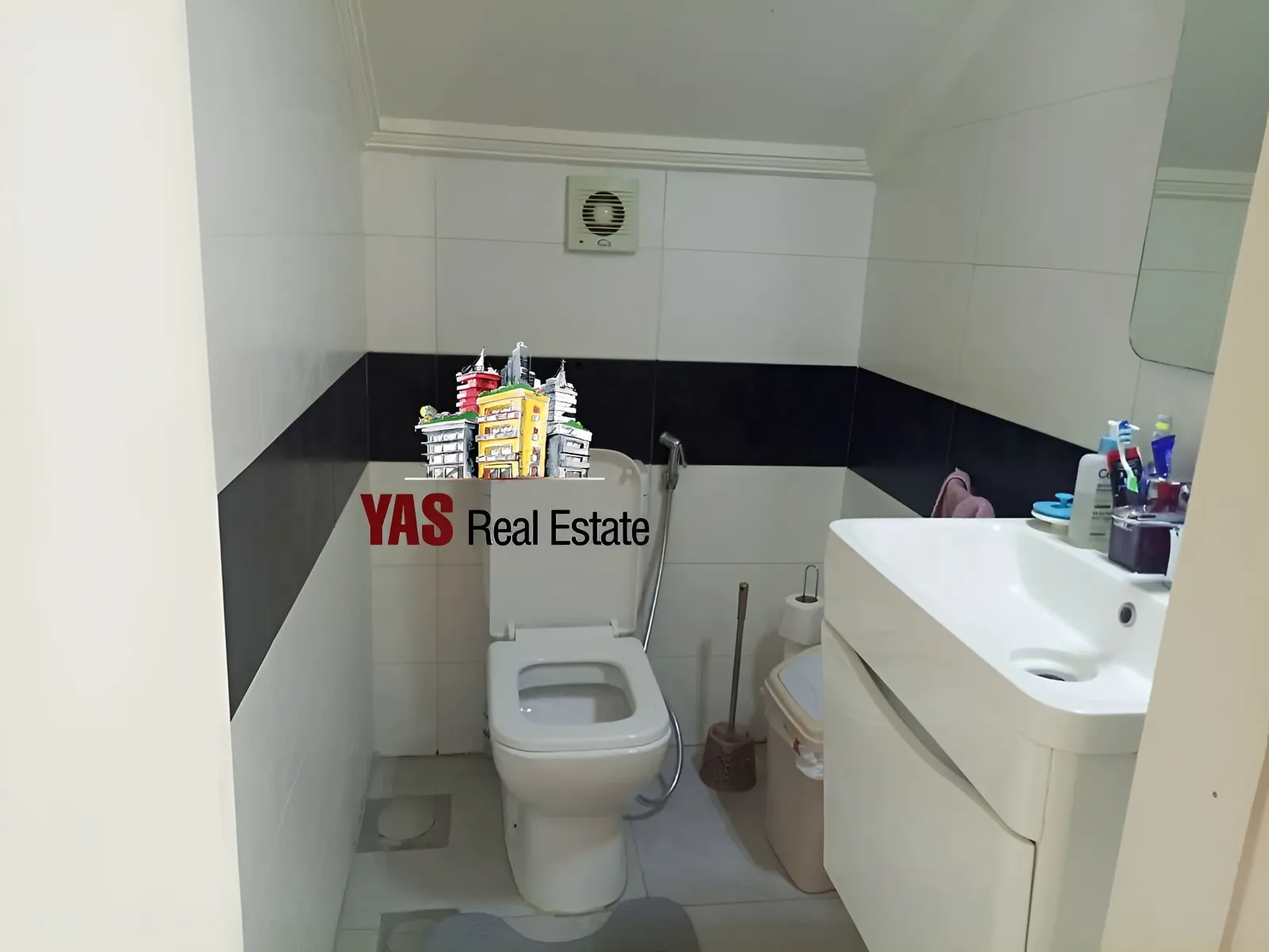 Apartment for Sale in Aaoukar, Lebanon