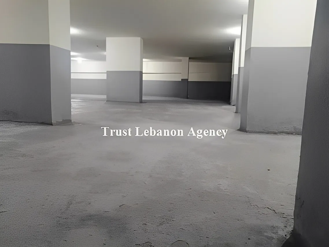 Commercial Property For Sale in Corniche El Mazraaa,