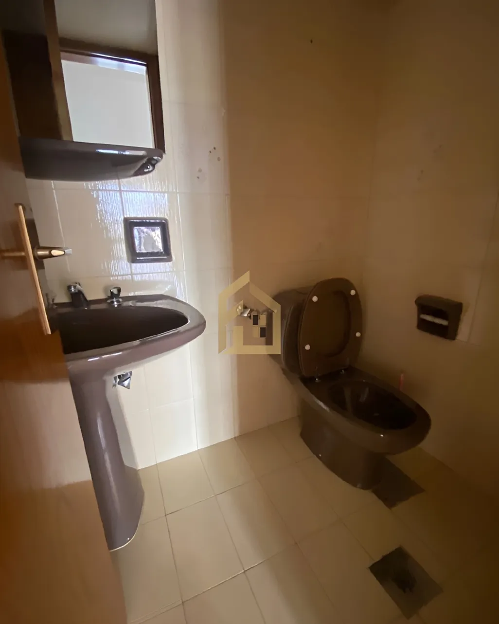 Apartment for sale in Ballouneh, Lebanon