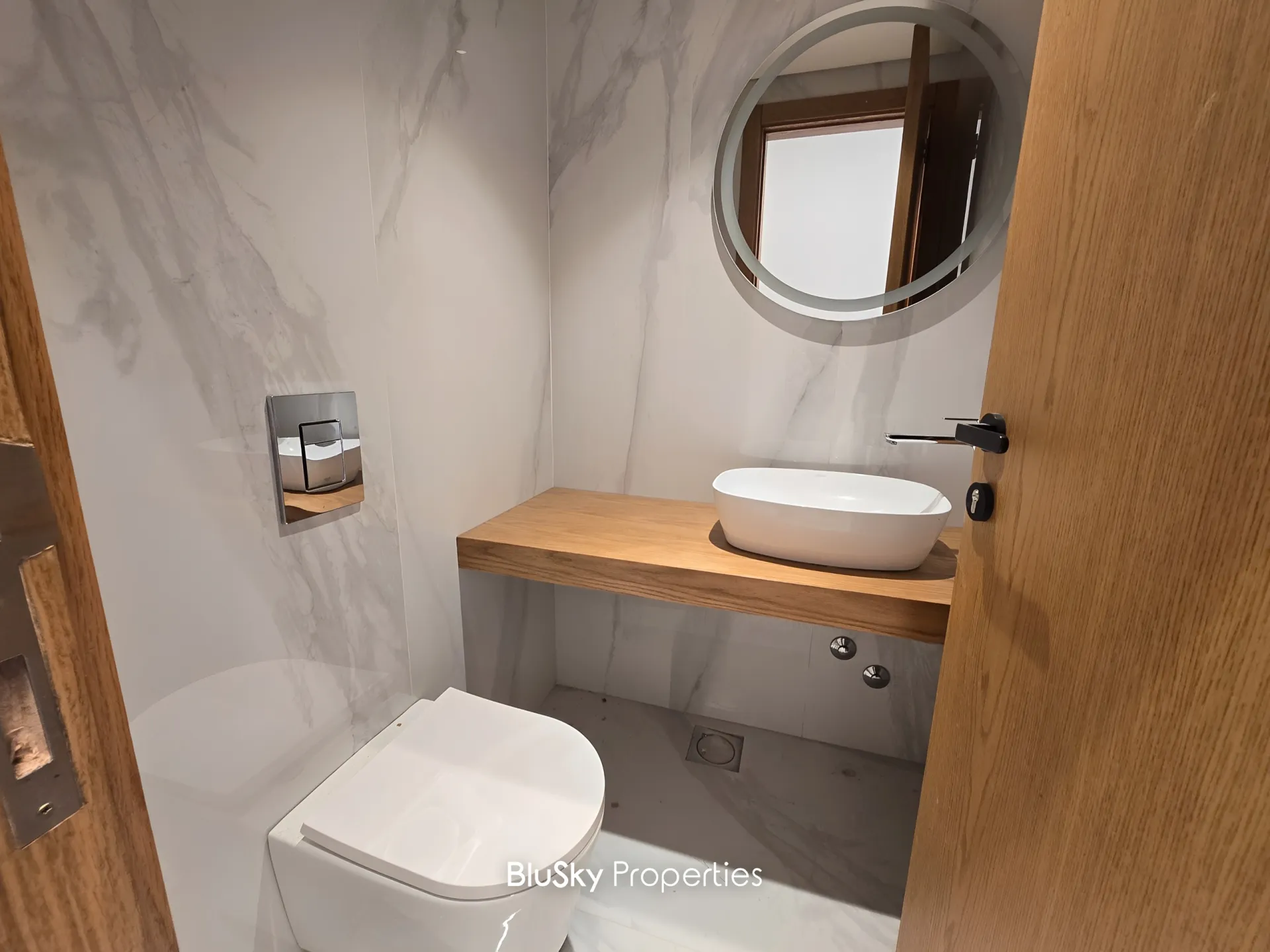Apartment for rent in Monteverde main street، lebanon