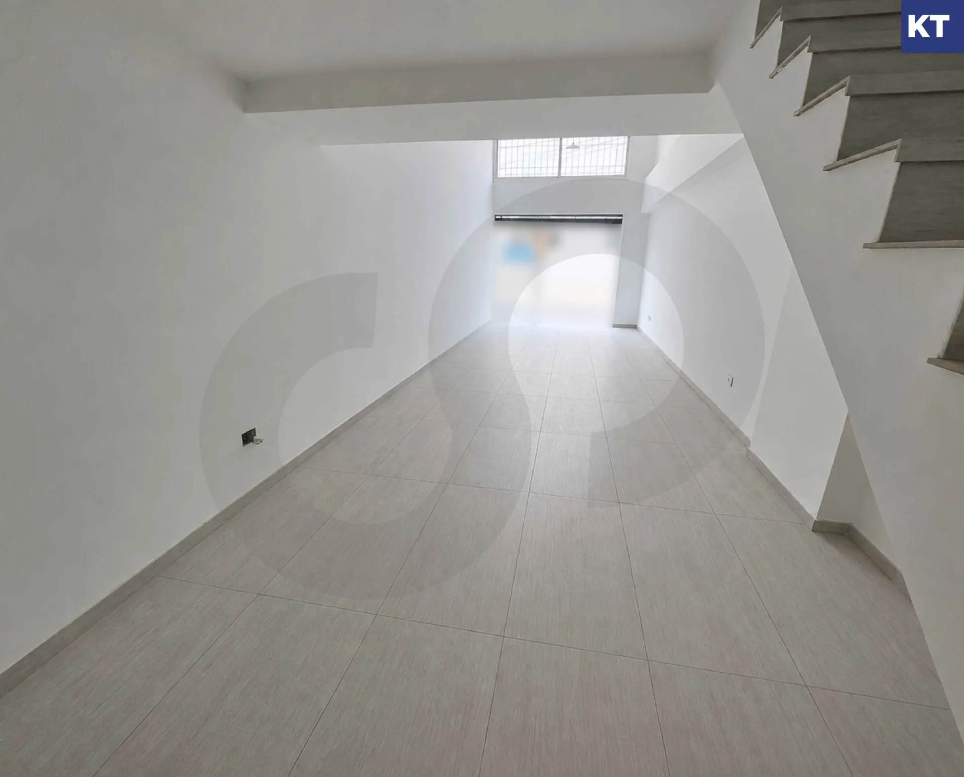 Shop for Rent in Mazraat Yachoua