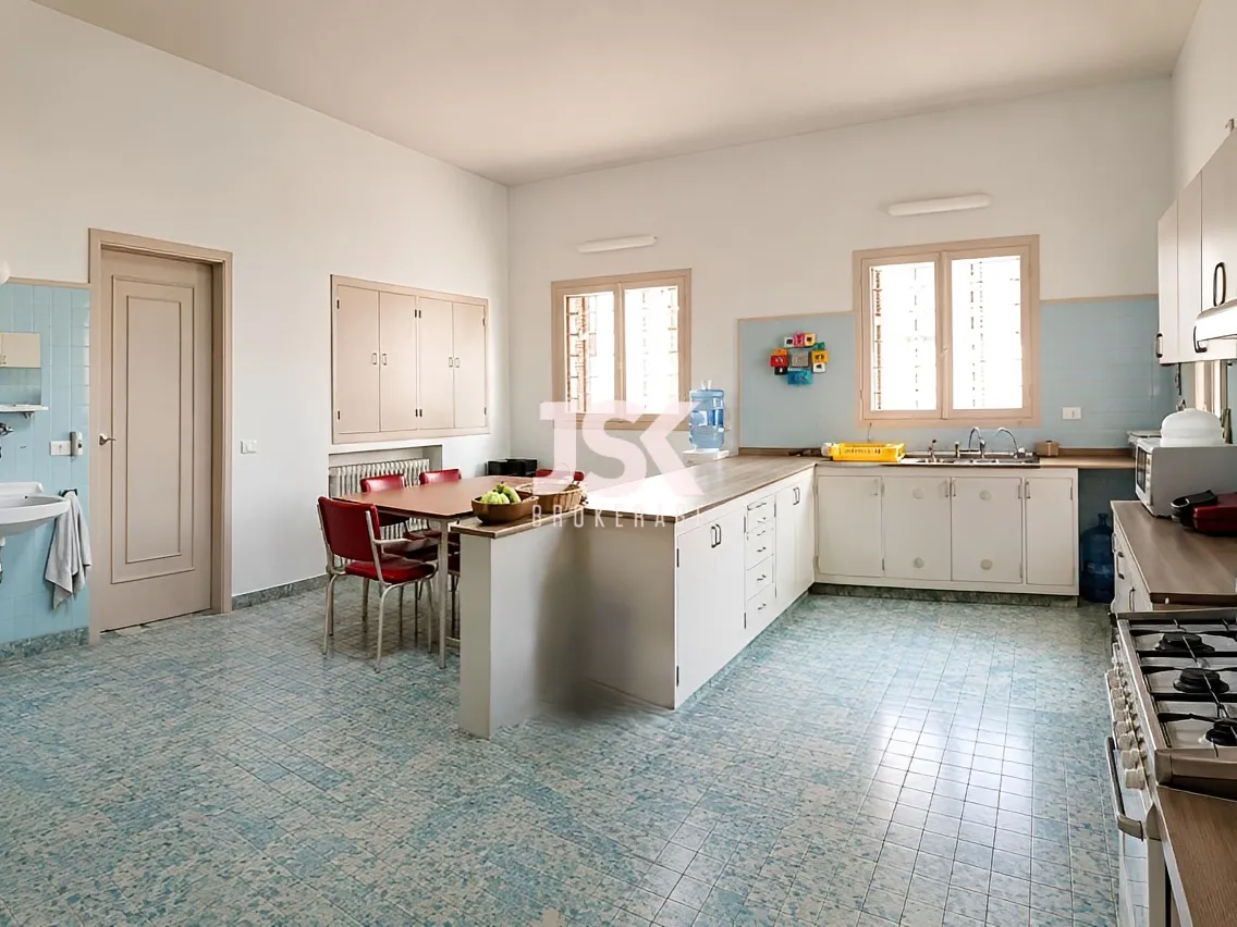 Villa for Sale in Baabdat