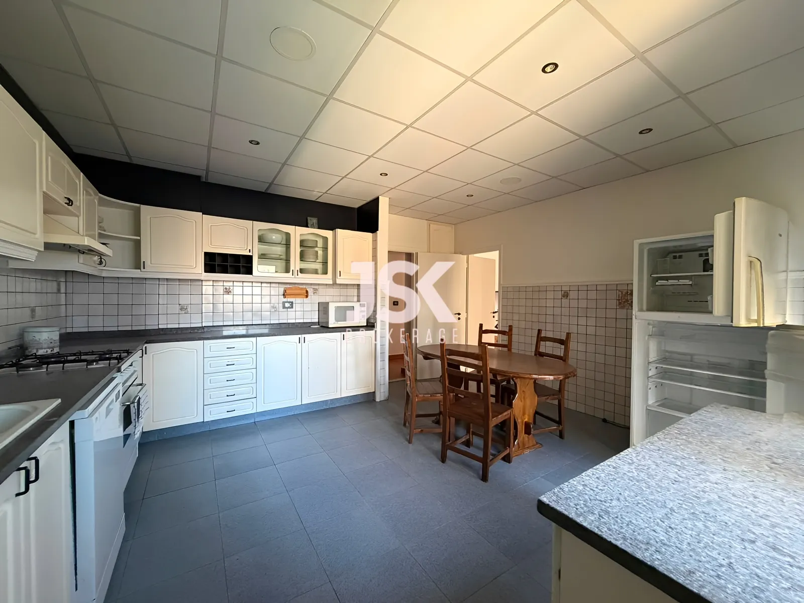 Apartment for Rent in Achrafieh