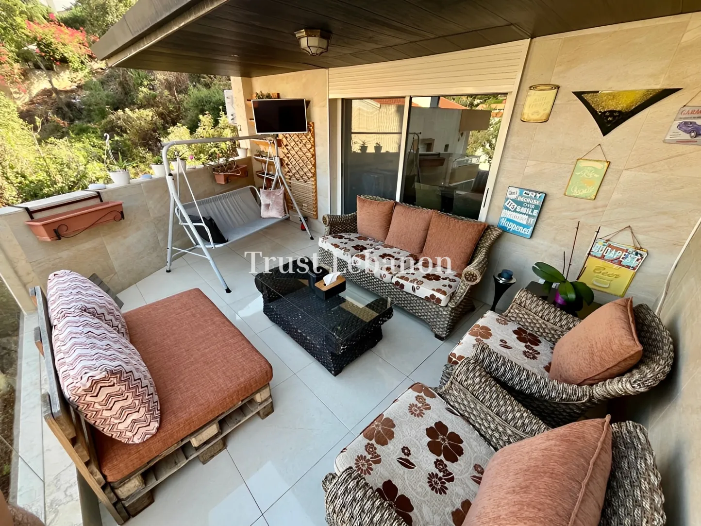 Apartment for sale in Qennabet Broummana, Lebanon - 2 bed, 2 bath