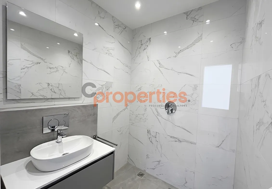 Apartment for Sale in Batroun - 3 bath