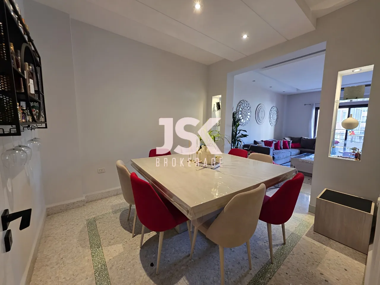 Apartment for Sale in Ain El Remmaneh