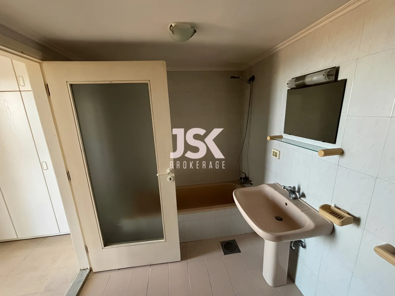 Apartment for Sale in Zikrit