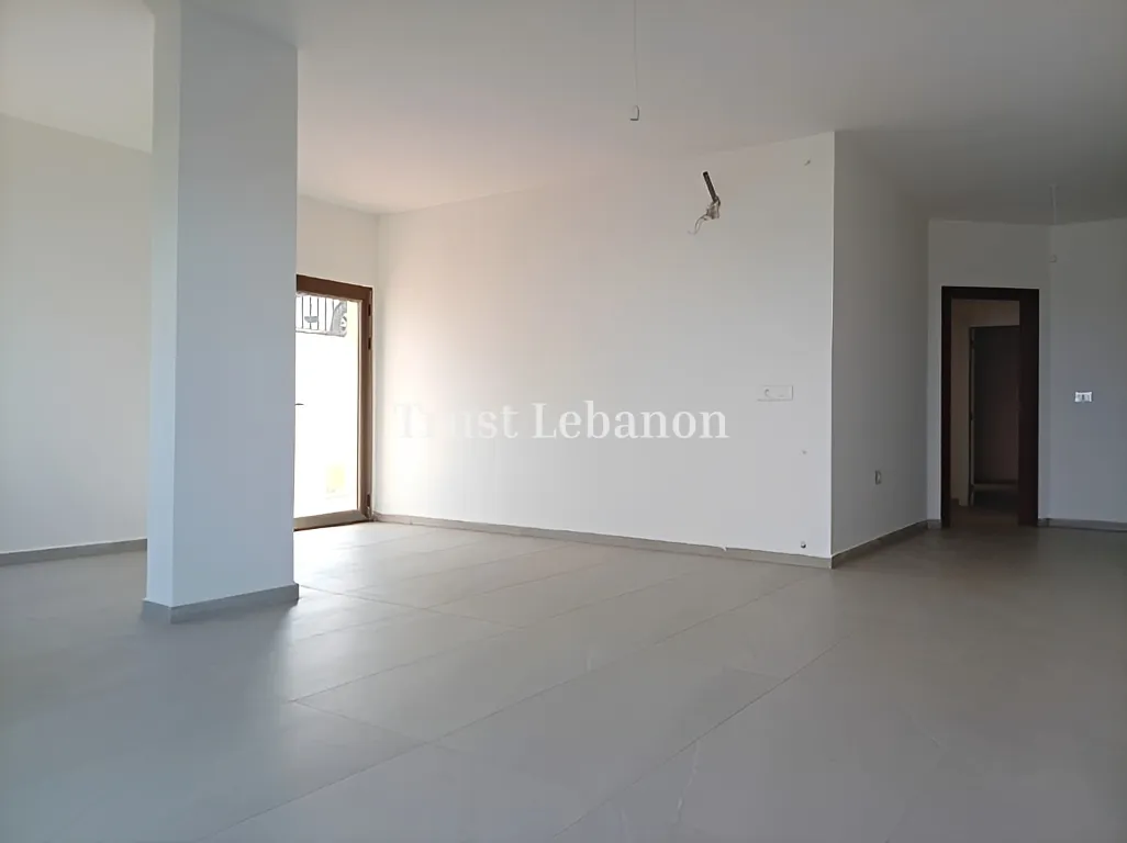 Apartment for sale in Jouret El Ballout, Lebanon - 3 bed, 3 bath