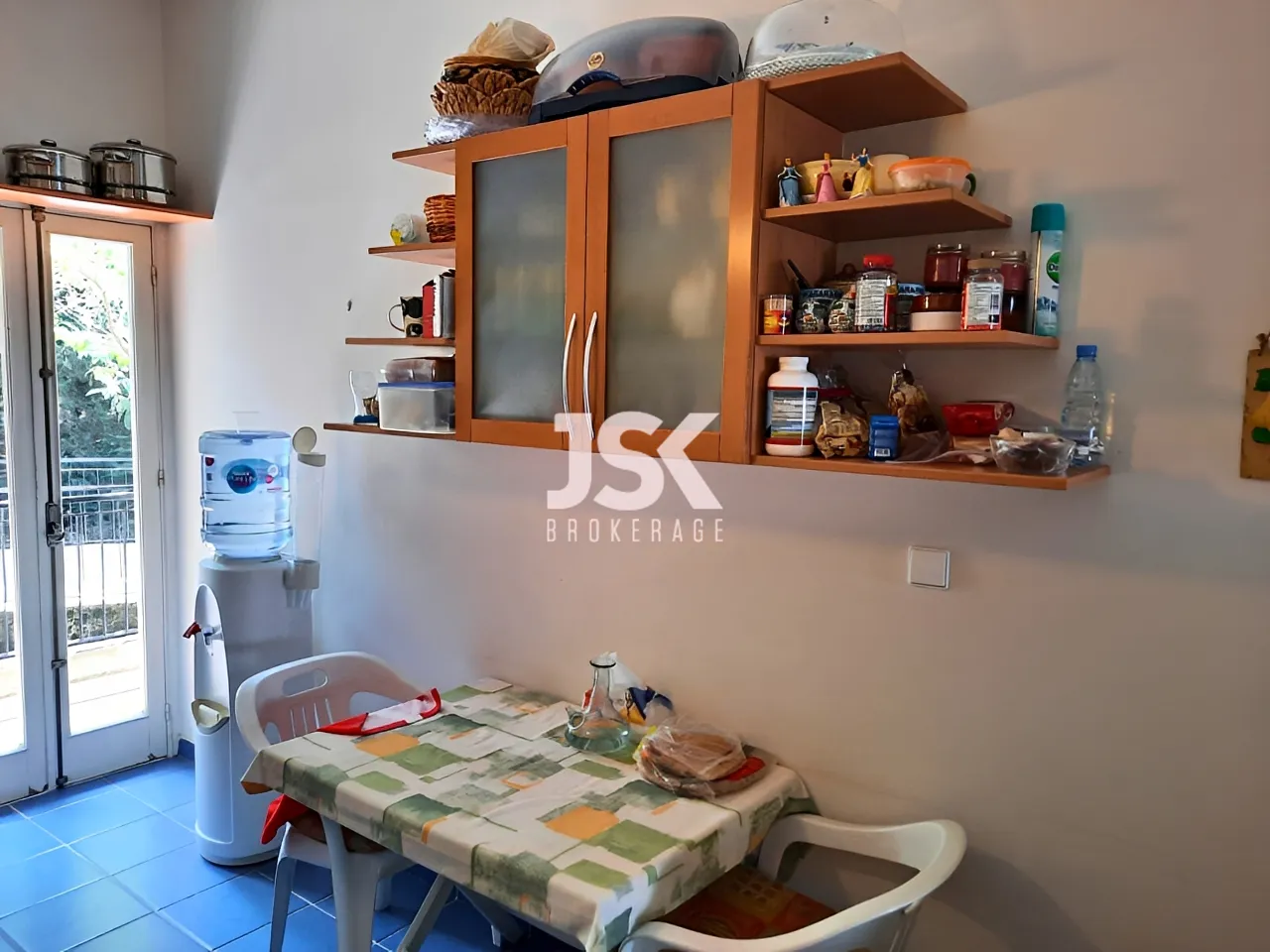 Apartment for Rent in Ballouneh