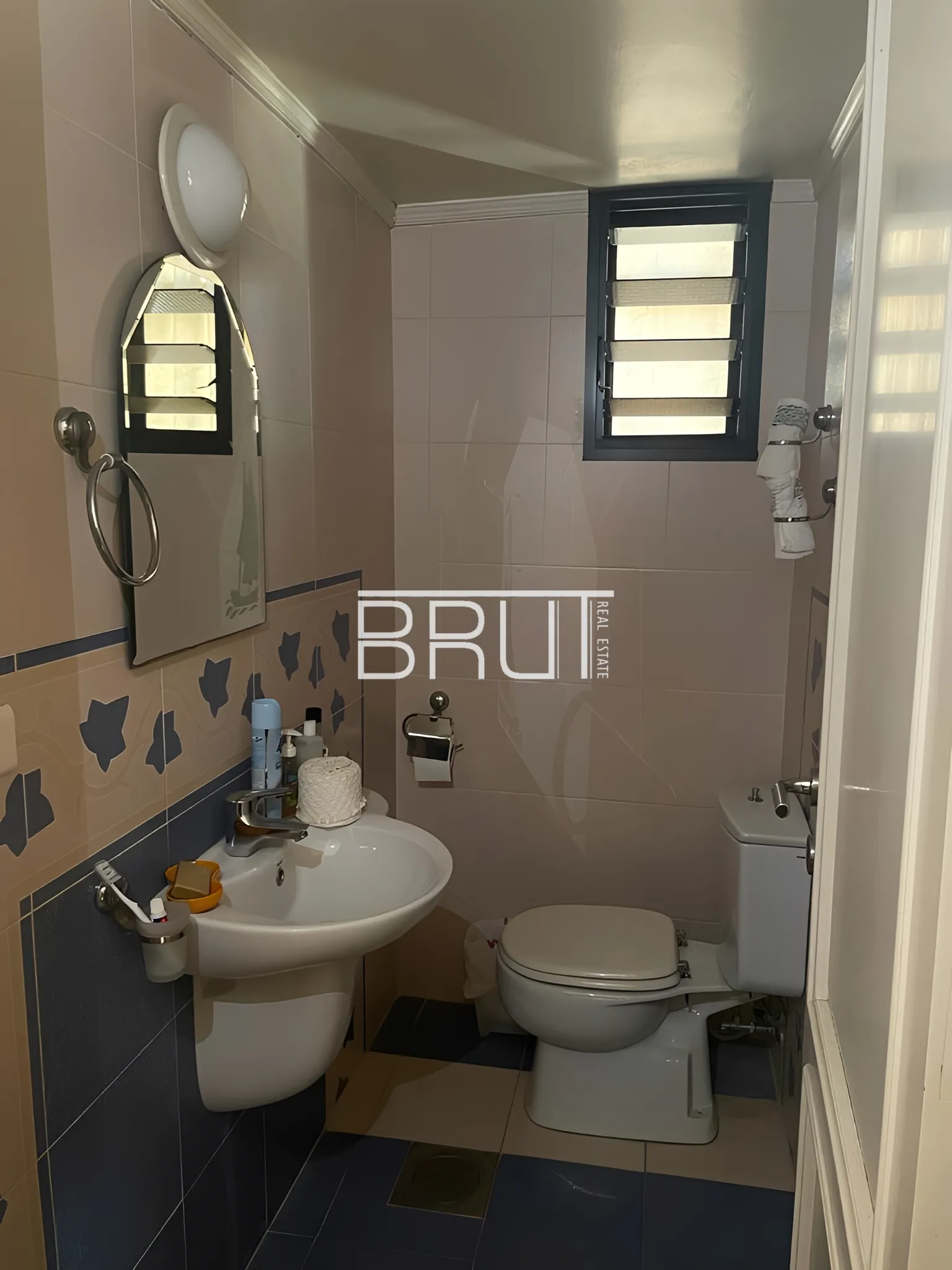 Apartment for Sale in Tabarja - 3 bed, 3 bath