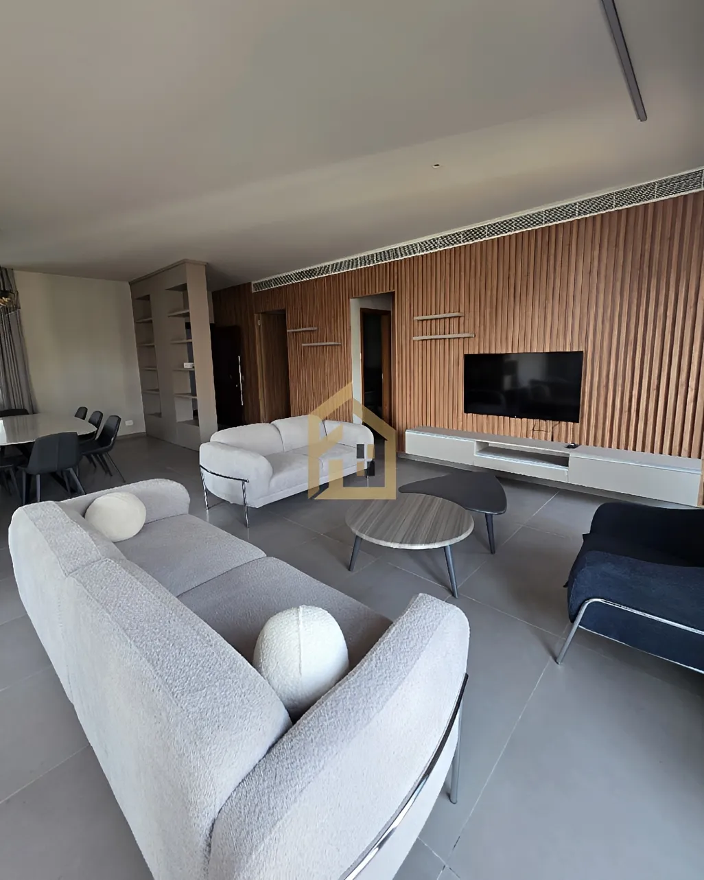 Apartment for rent in Achrafieh, Beirut, Lebanon - 3 bed, 3 bath