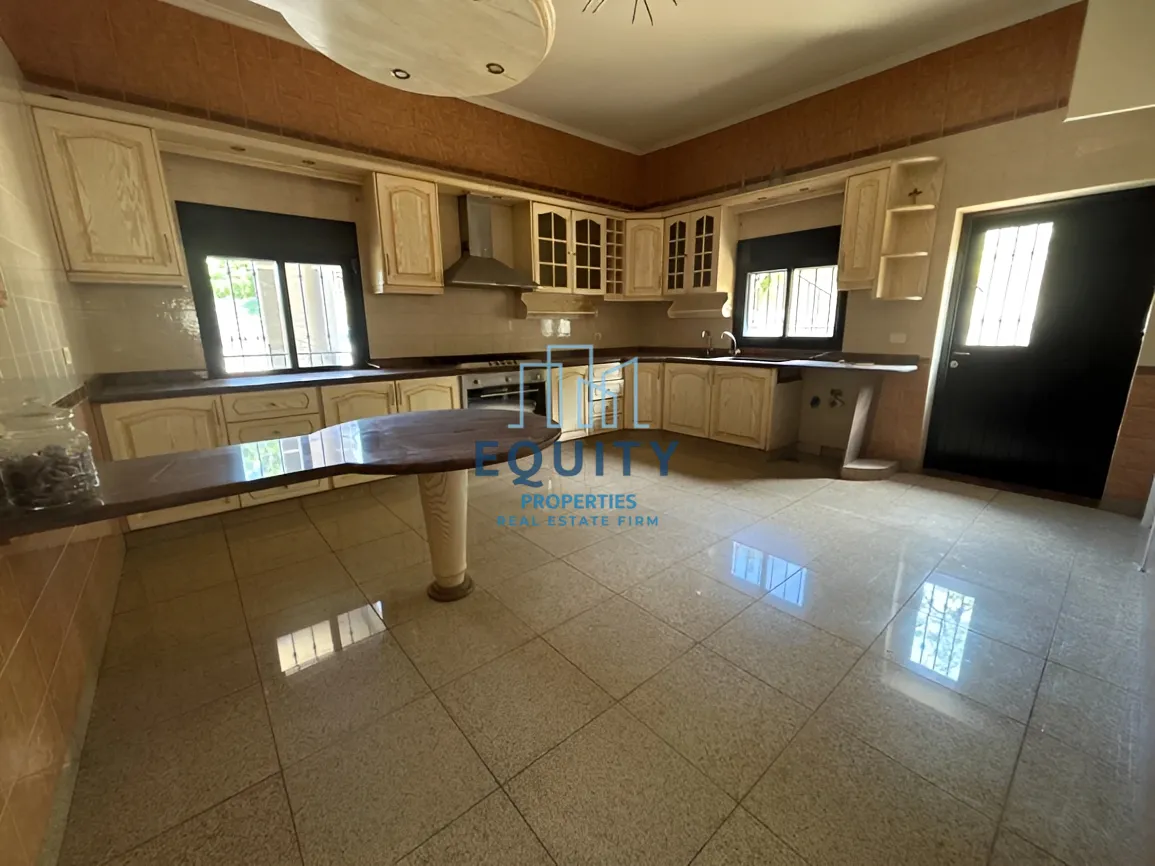 Villa for rent in Kfar Yassine, Lebanon