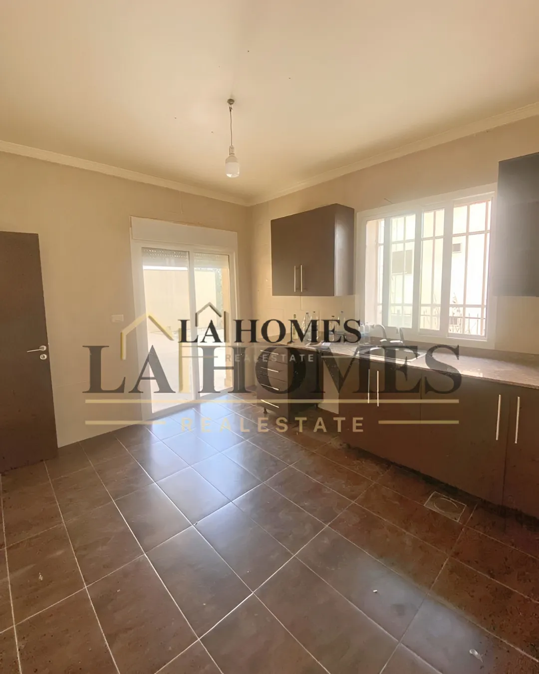 Apartment for sale in Zikrit