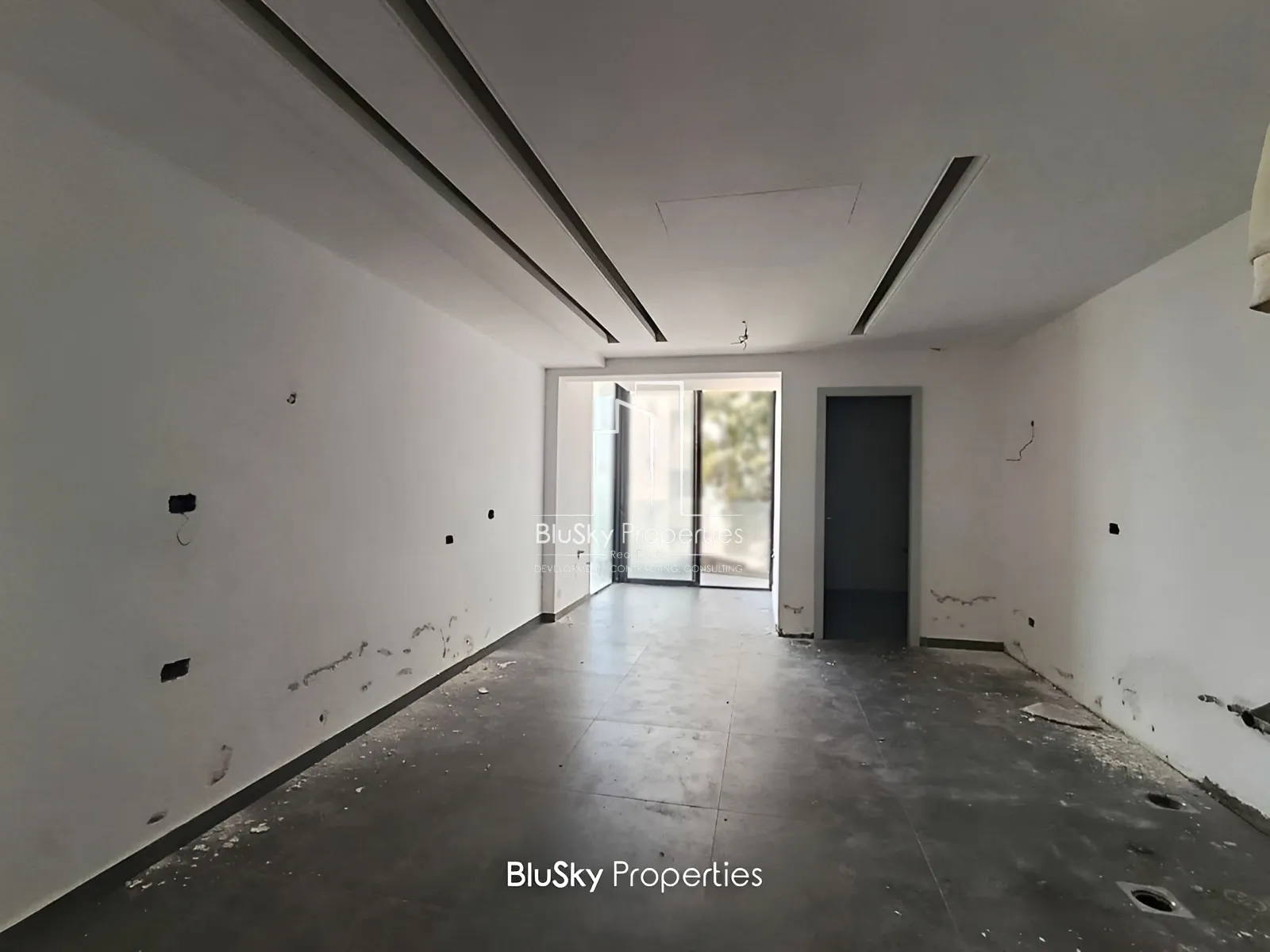 Apartment for Sale in Kfarhbeb - 3 bed, 4 bath